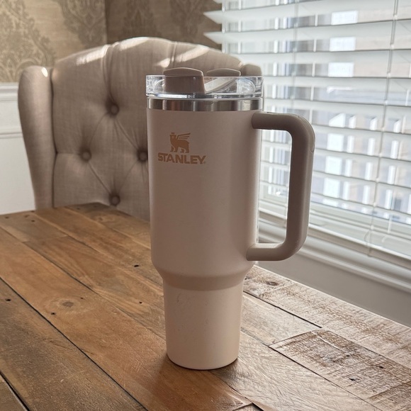 Stanley Cream Travel Mug 40oz - Picture 12 of 12